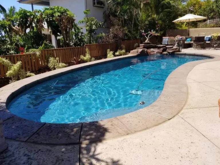 Round Blue Pool Hydrazzo | Pool Companies Nashville, TN