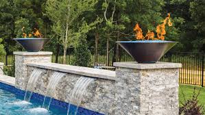 Pool Fountain Example | Pool hardscapes Nashville